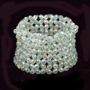 WHITE FACETED AUROA BOREALIS BEAD STRETCH BRACELET - JBSUBW1